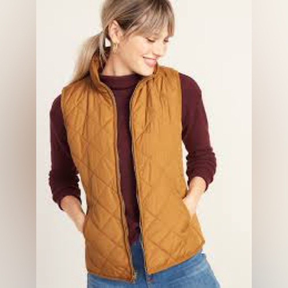 Old Navy Lightweight Diamond-Quilted Zip-Front Vest for Women - Mustard (S)